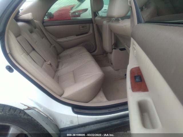 2001 LEXUS ES 300 VIN: JT8BF28G815107708
