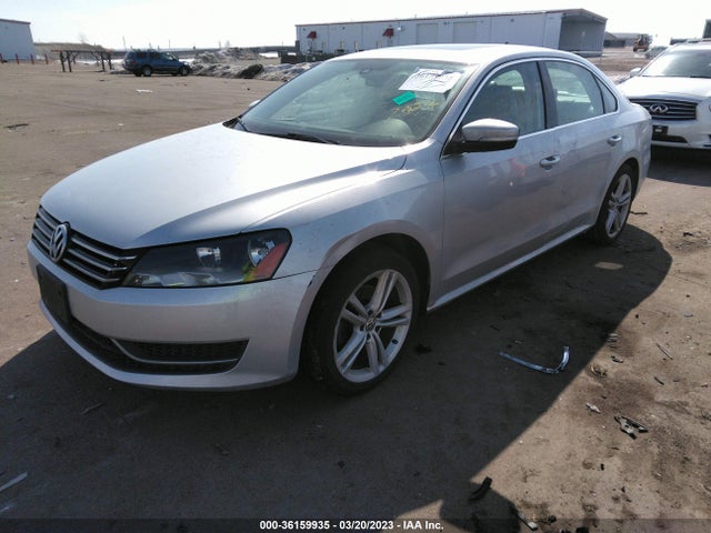 1VWBP7A30EC013792 Volkswagen Passat Se W/sunroof