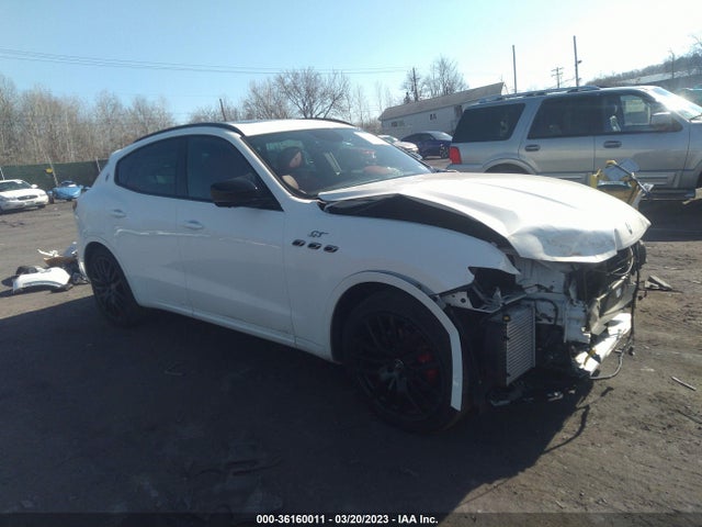 2022 Maserati Levante, VIN: ZN661XUA7NX404560