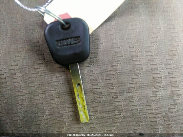 1GKS1FKC7HR143717 GMC Yukon Xl Sle