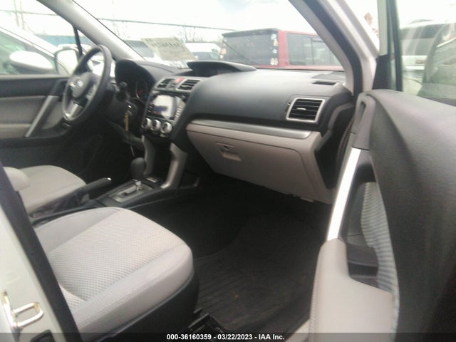 2018 SUBARU FORESTER PREMIUM VIN: JF2SJAEC3JH568407