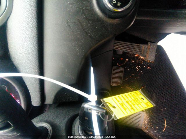 KNDPMCAC1H7033413 KIA Sportage Lx