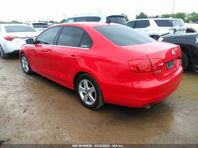 3VWLL7AJ2EM417402 Volkswagen Jetta Sedan Tdi