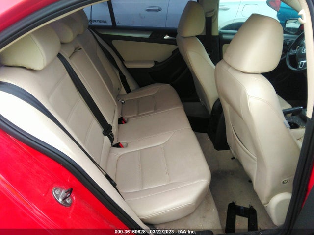 3VWLL7AJ2EM417402 Volkswagen Jetta Sedan Tdi