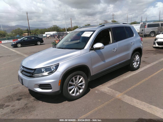 WVGRV7AX9HK005772 Volkswagen Tiguan Wolfsburg Edition