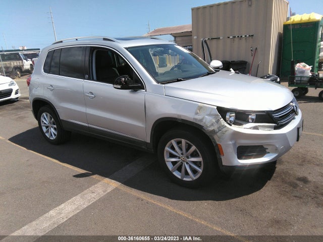 WVGRV7AX9HK005772 Volkswagen Tiguan Wolfsburg Edition