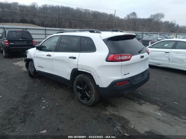 1C4PJMAB9HW633172 Jeep Cherokee Sport