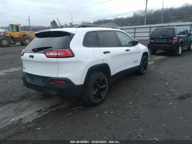 1C4PJMAB9HW633172 Jeep Cherokee Sport