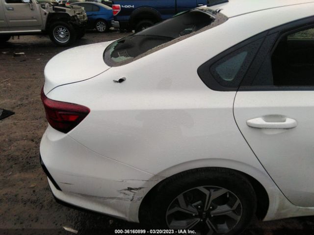 3KPF24AD1LE245902 KIA Forte Lxs