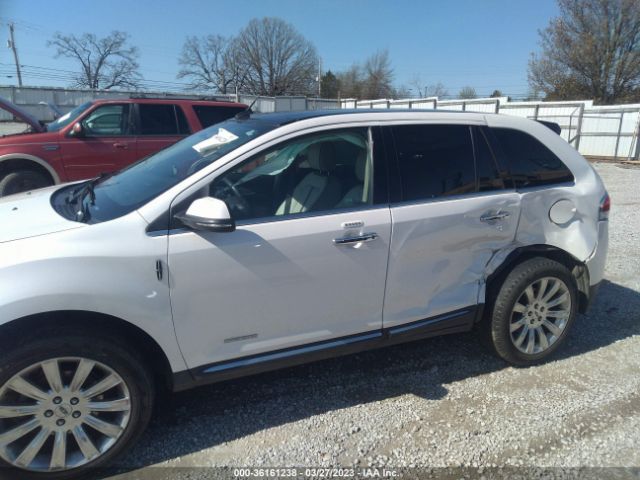 2LMDJ8JK2EBL04255 Lincoln MKX