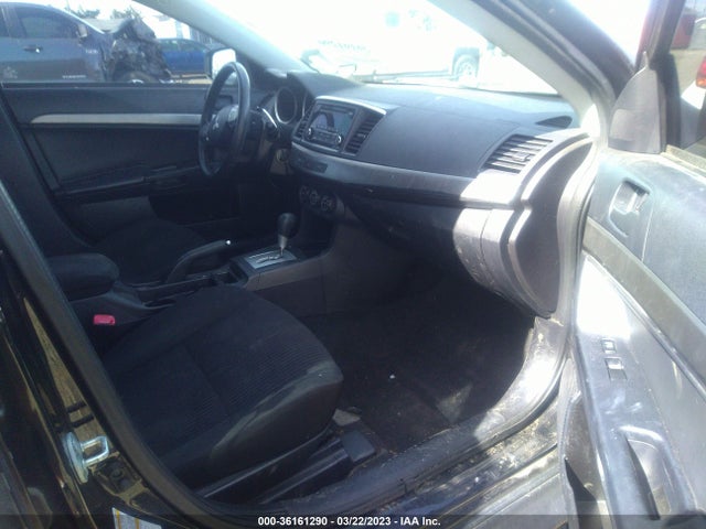 JA32U2FU8FU015140 Mitsubishi LANCER ES