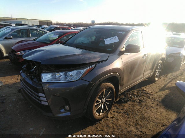 2018 Toyota Highlander, VIN: 5TDJZRFH5JS554290