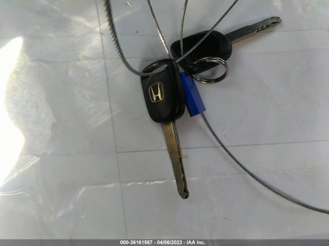 2004 HONDA CIVIC VP VIN: 1HGEM22144L009138