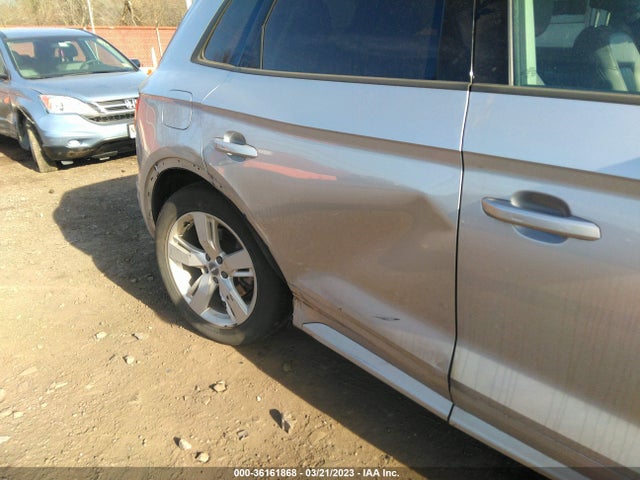 WA1ANAFY6J2158450 Audi Q5 Premium/tech Premium