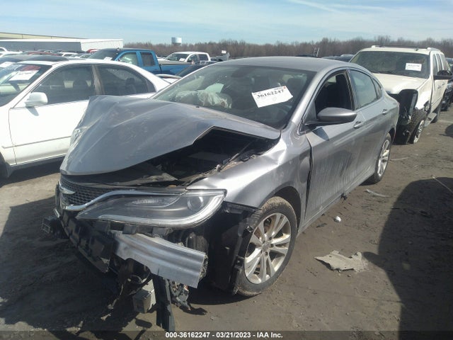 Chrysler 200 Limited 2015 1C3CCCAB1FN697023 Image 2