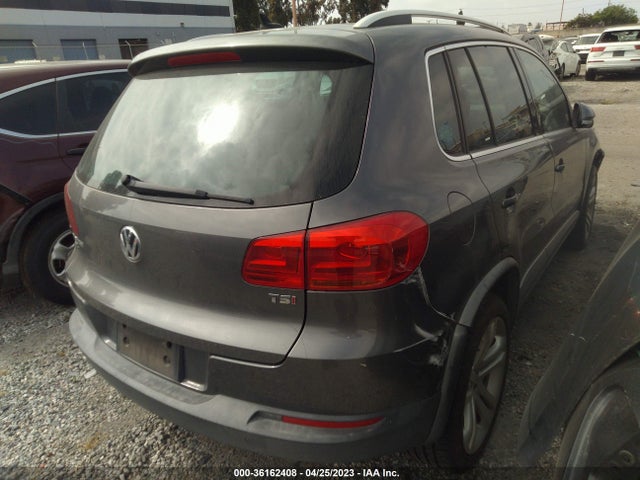 WVGAV7AX3GW529990 Volkswagen Tiguan Sel