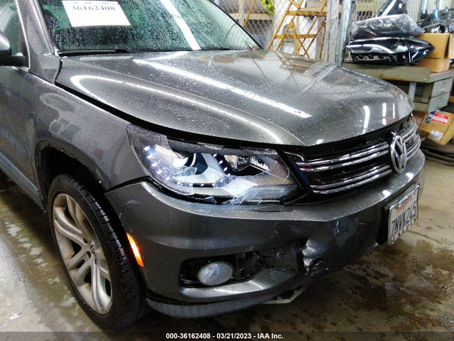 WVGAV7AX3GW529990 Volkswagen Tiguan Sel