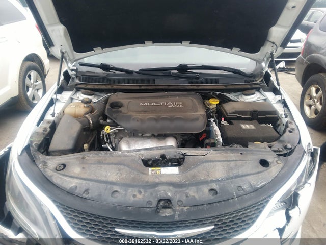 1C3CCCAB7GN161176 Chrysler 200 Limited