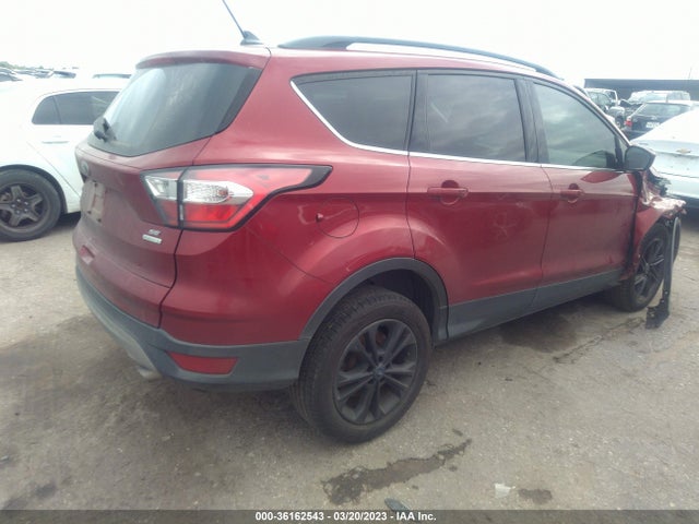 1FMCU0GD7JUA07057 Ford ESCAPE SE
