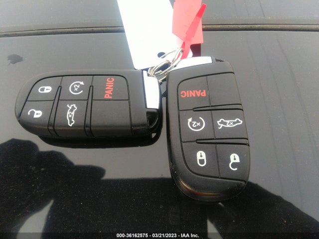 Chrysler 200 C 2015 1C3CCCCG5FN661571 Image 3