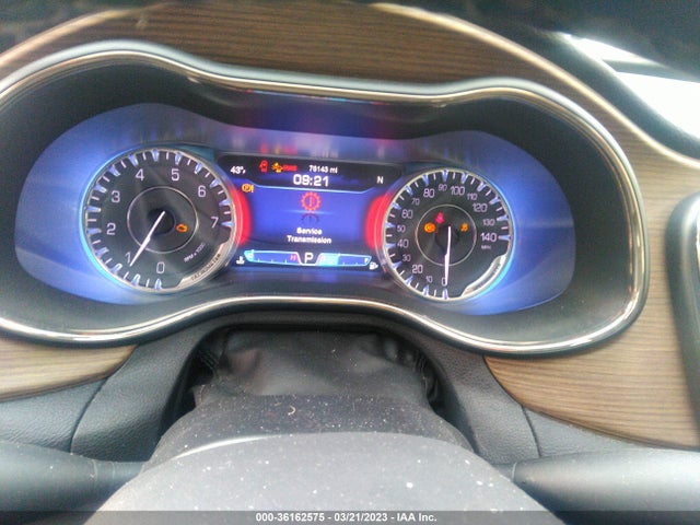 Chrysler 200 C 2015 1C3CCCCG5FN661571 Image 8