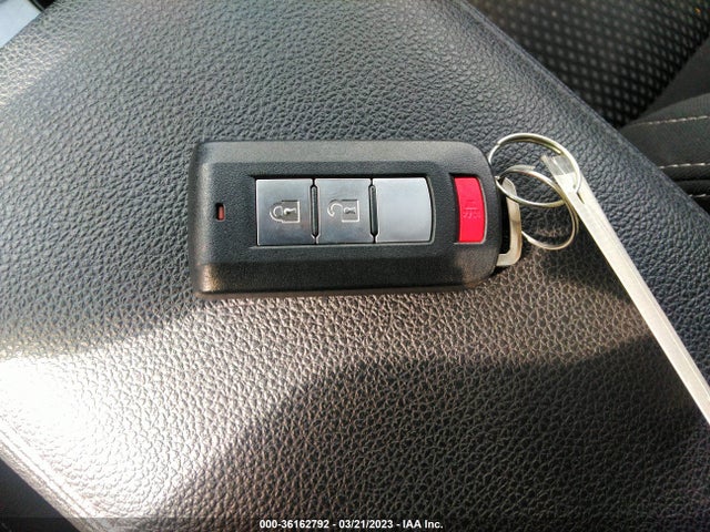 JA4AZ3A31JZ064060 Mitsubishi Outlander Es/se/sel/le