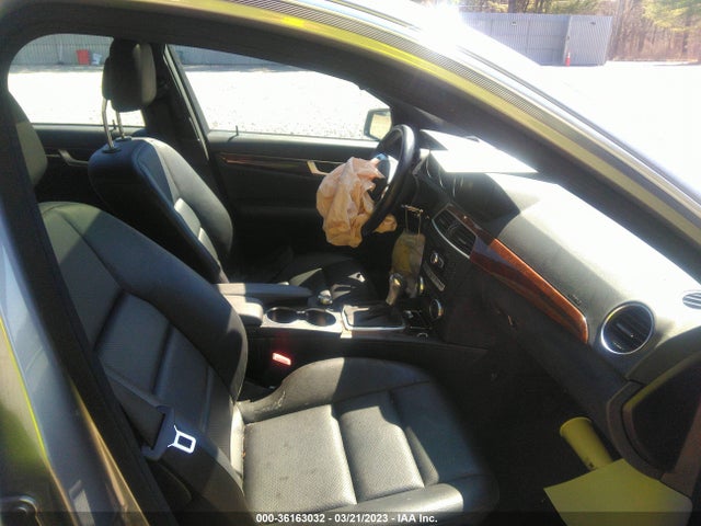 2012 MERCEDES-BENZ C-CLASS C 300 VIN: WDDGF8BB7CA647963