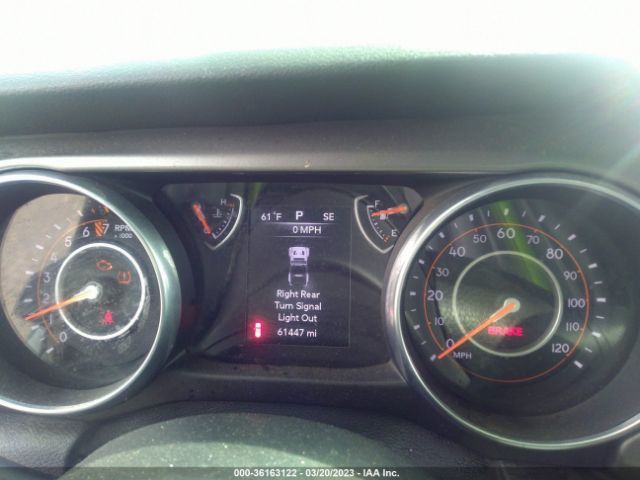 1C4HJXDG3JW149968 Jeep Wrangler Unlimited Sport