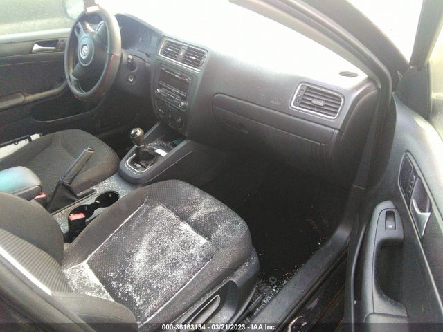 3VW1K7AJ8EM319470 Volkswagen Jetta Sedan S