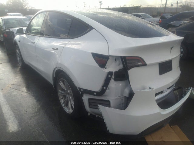 7SAYGDEE8PA038646 Tesla Model Y Long Range