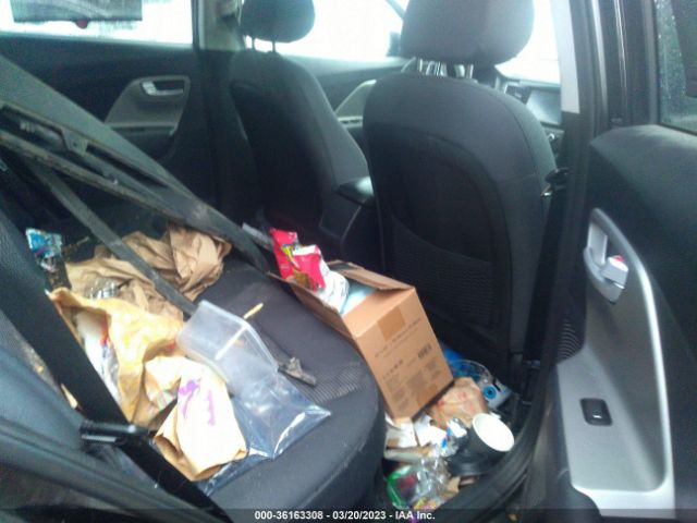 KNDCB3LC6J5162296 KIA NIRO LX