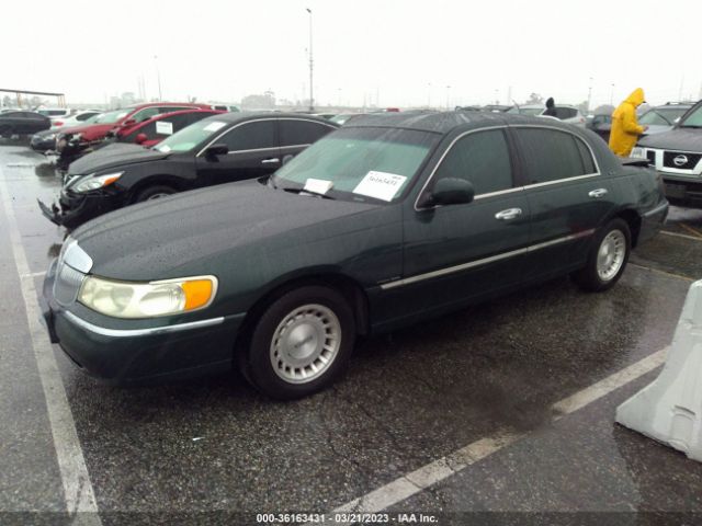 1LNHM81W0XY639074 Lincoln Town Car Executive