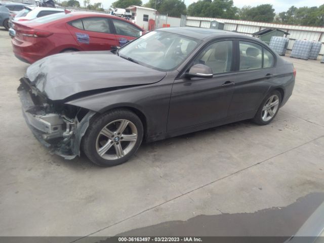 WBA3B1G58ENT00519 BMW 3 Series 320i
