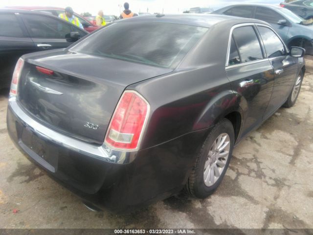 2C3CCAAG4EH328745 Chrysler 300