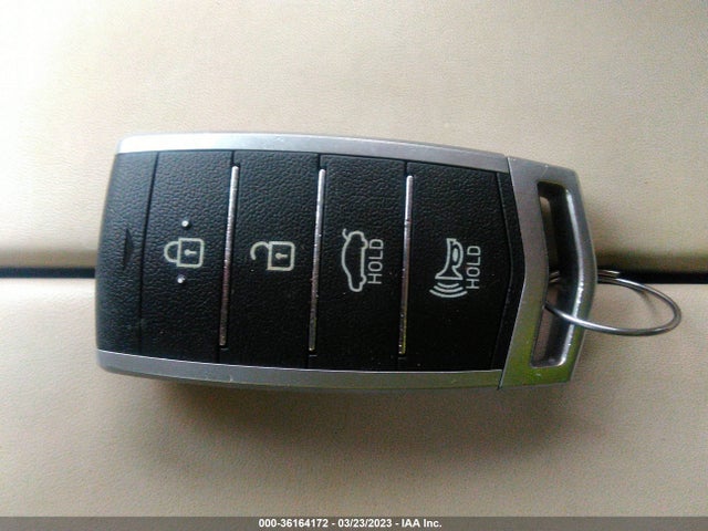Genesis G80 3.8 2017 KMHGN4JE4HU200798 Image 11