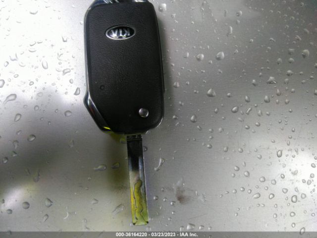 3KPF24AD9ME365559 KIA Forte Lxs