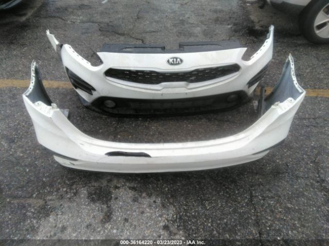 3KPF24AD9ME365559 KIA Forte Lxs
