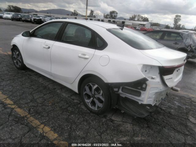 3KPF24AD9ME365559 KIA Forte Lxs