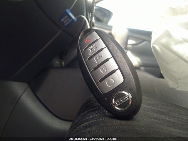 2019 NISSAN ROGUE SV VIN: KNMAT2MT1KP509519