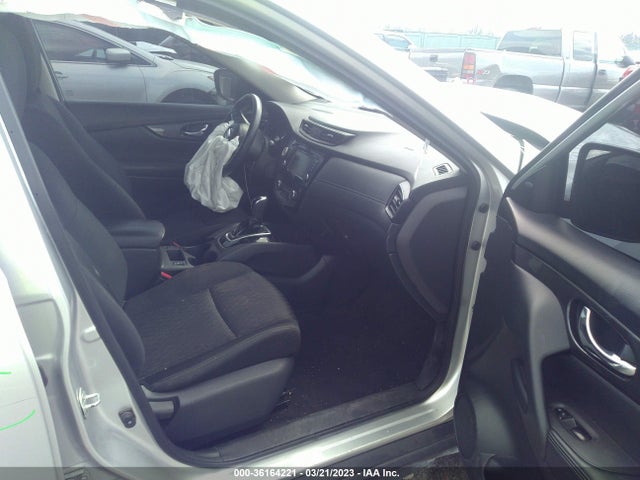 2019 NISSAN ROGUE SV VIN: KNMAT2MT1KP509519