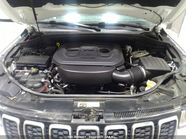 1C4RJFAG5KC726277 Jeep Grand Cherokee Laredo E