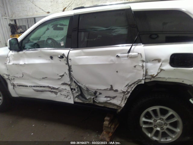 1C4RJFAG5KC726277 Jeep Grand Cherokee Laredo E