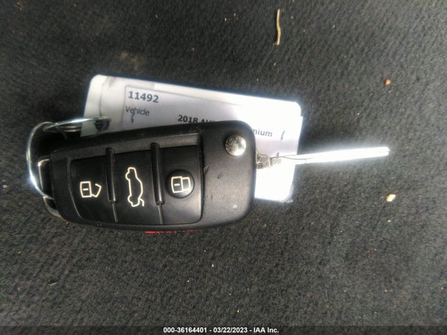 WA1ECCFS6JR025807 Audi Q3 Premium/sport Premium