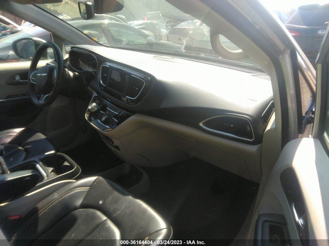 2C4RC1DG2LR176411 Chrysler Voyager Lxi