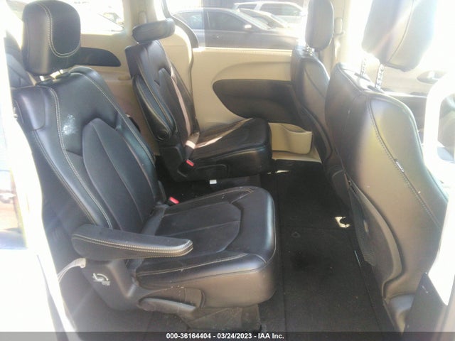 2C4RC1DG2LR176411 Chrysler Voyager Lxi
