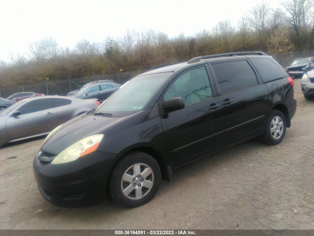 Toyota Sienna Ce/le 2010 5TDKK4CC4AS321392 Image 2