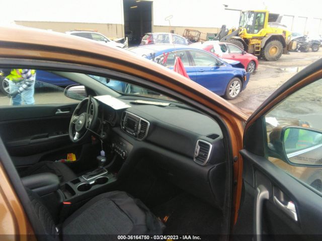 KNDPMCAC6H7276439 KIA Sportage Lx