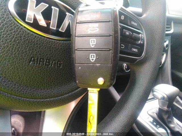 KIA Optima Lx 2018 5XXGT4L35JG273809 Image 3