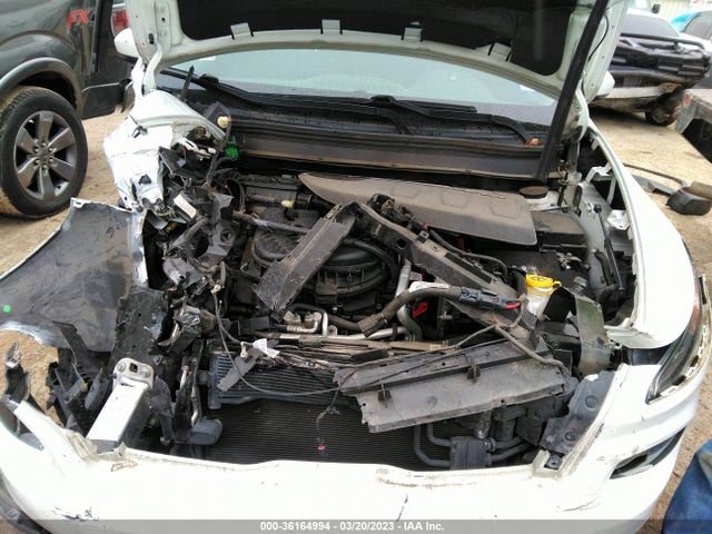 1C4PJLCS9GW137729 Jeep Cherokee Latitude