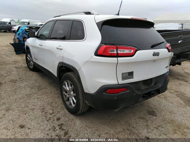 1C4PJLCS9GW137729 Jeep Cherokee Latitude